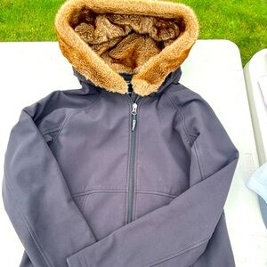 Marmot women’s waterproof shell jacket size medium fur hood